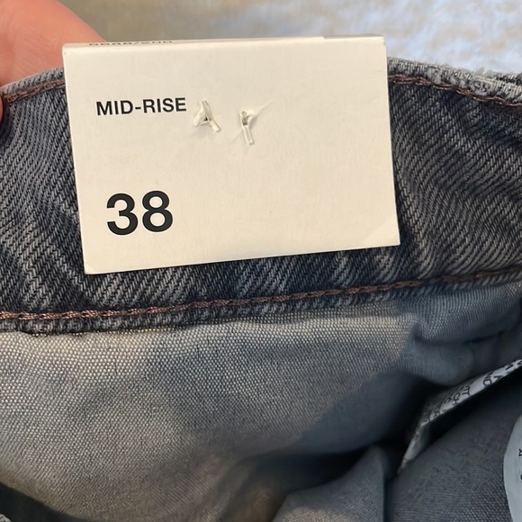 NWT ZARA Tailored Straight Mid Rise Worn Grey Jean SZ USA 6 EUR 38 Baggy - Picture 11 of 12